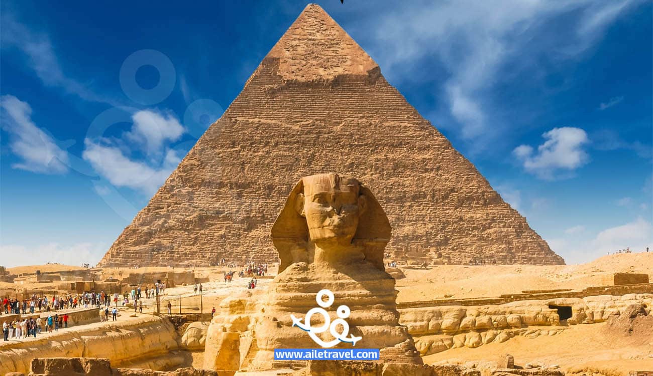 الأهرام في مصر مع ابو الهول