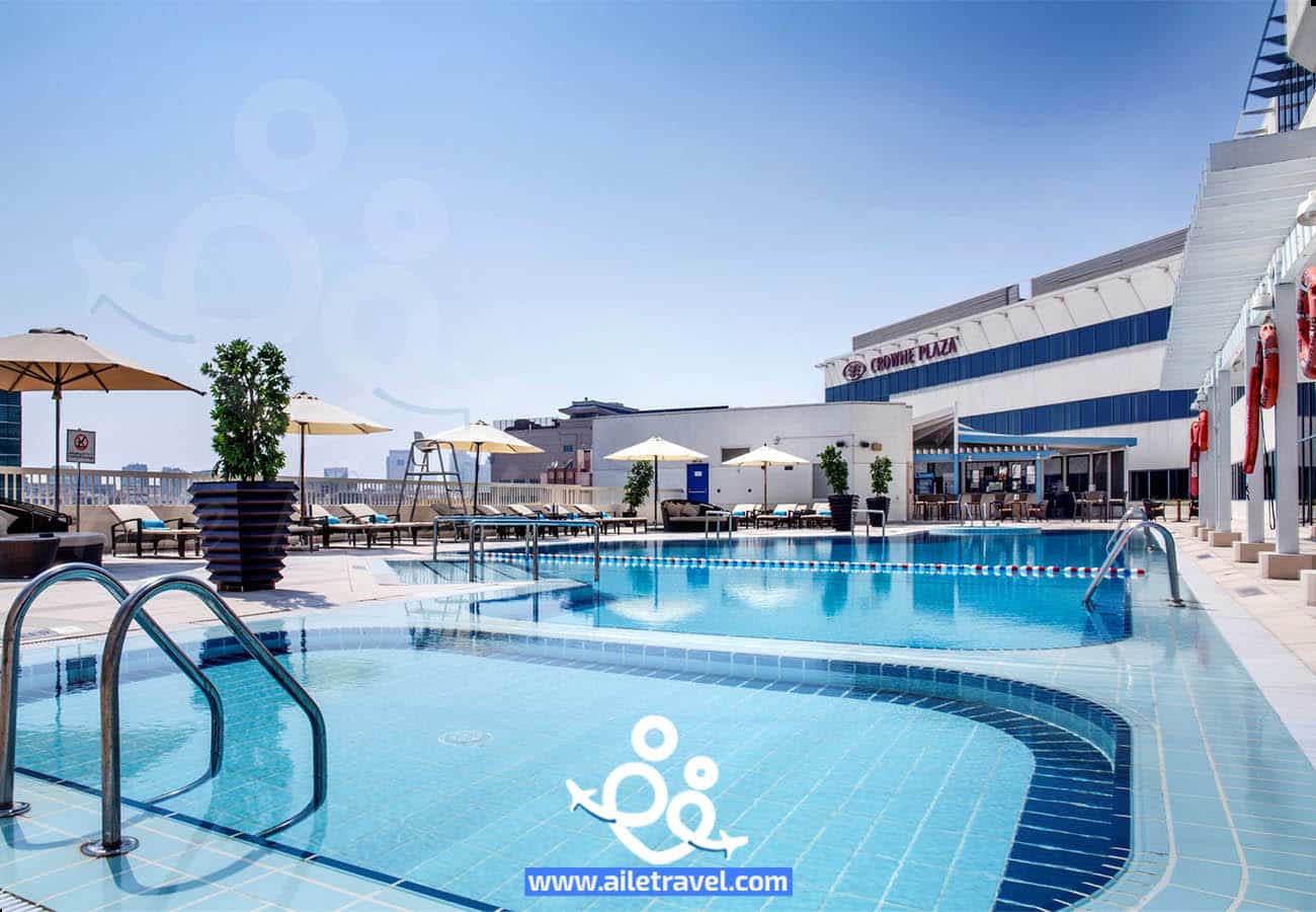 مسبح كراون بلازا هوتيل ديرة دبي