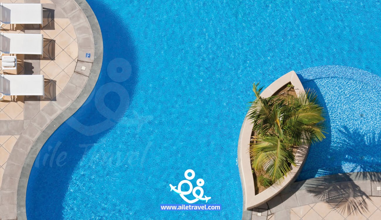 مسبح خارجي في فندق موفنبيك دبي جي بي ار