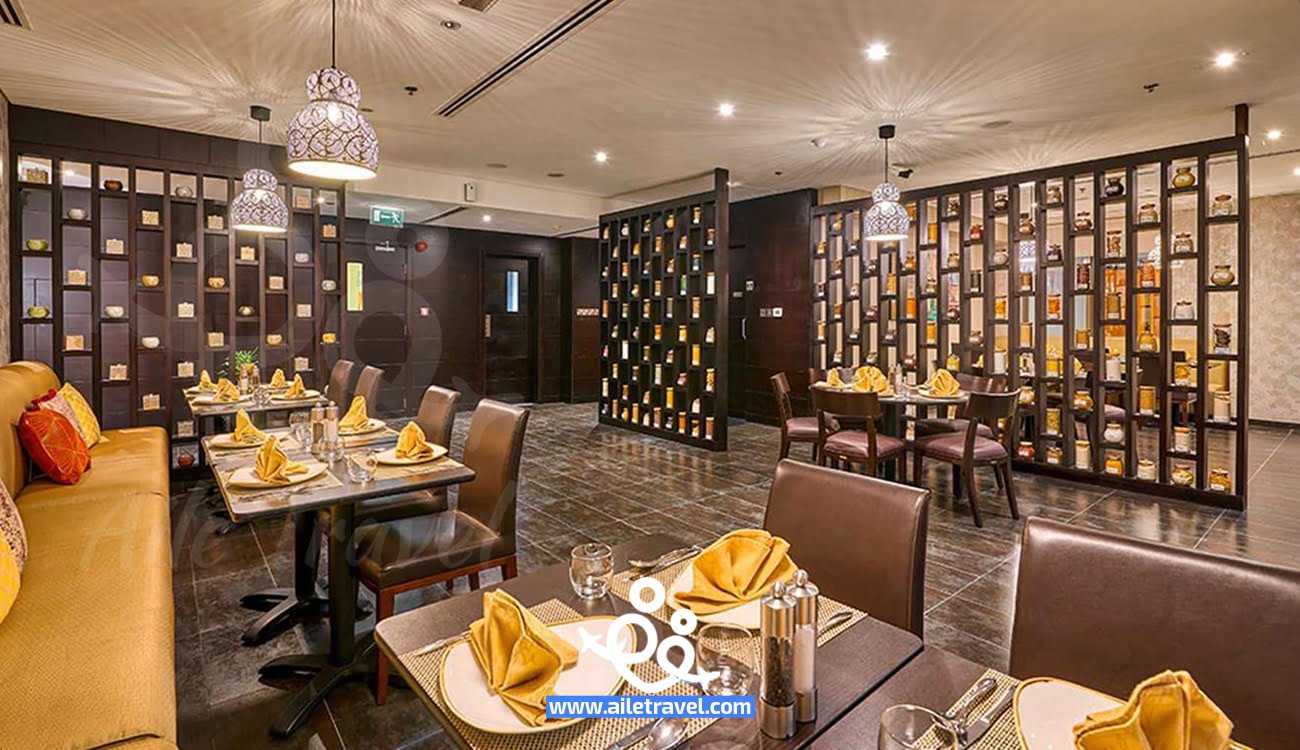 مطعم فندق راماد بلازا دبي دي بي ار jbr ramada plaza