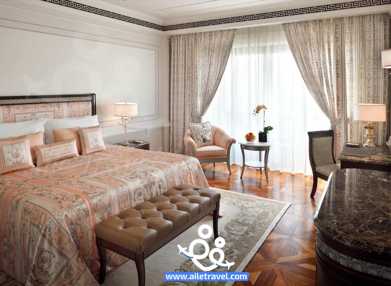 فندق بلازو فيرساتشي دبي