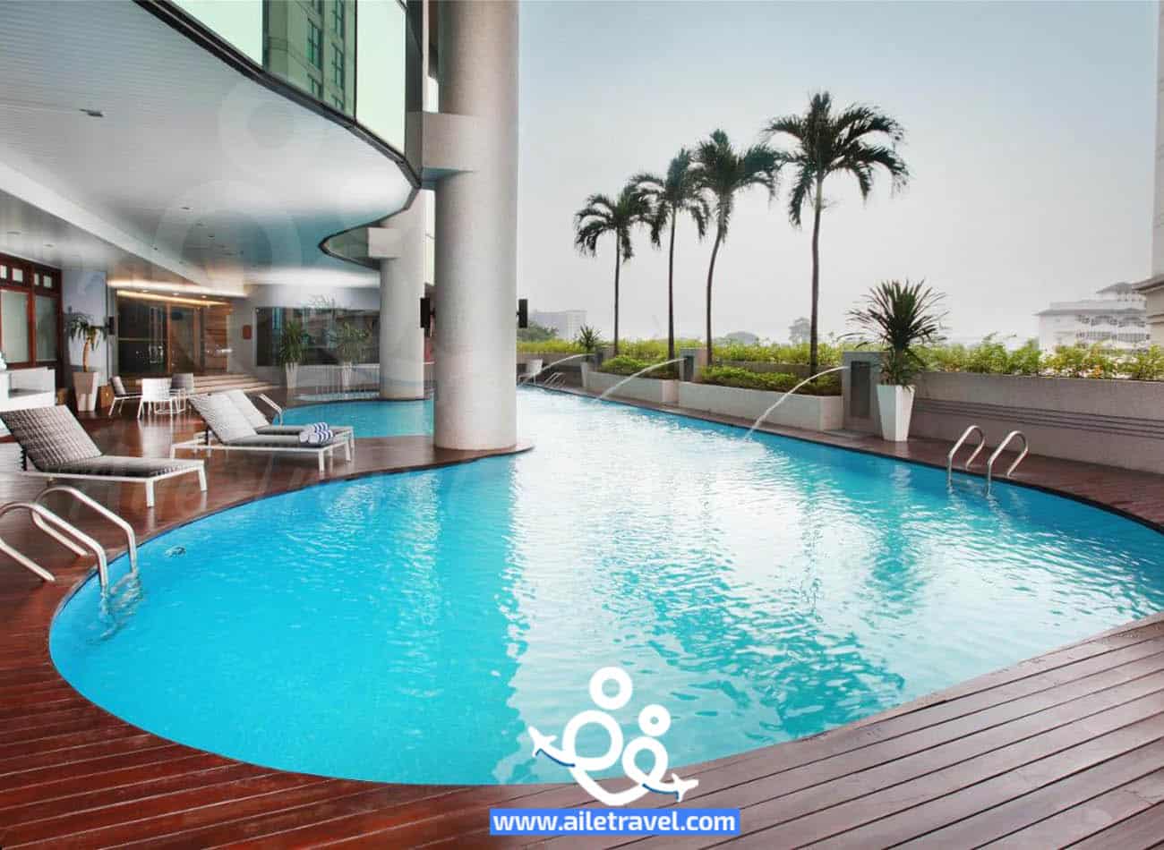 المسبح في فندق دورسيت كوالالمبور