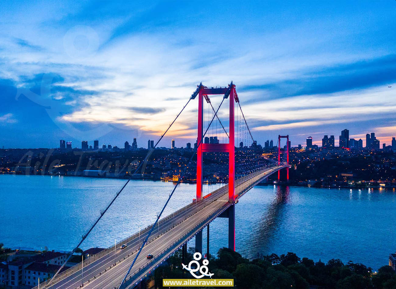 جسر البوسفور جسر شهداء 15 تموز في اسطنبول